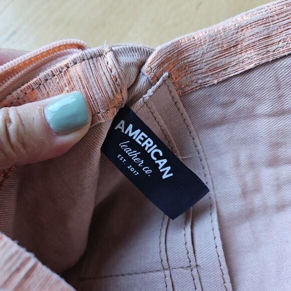 American Leather Bifold Wallet Metallic Rose Gold, Woven detail, EUC - Picture 6 of 12